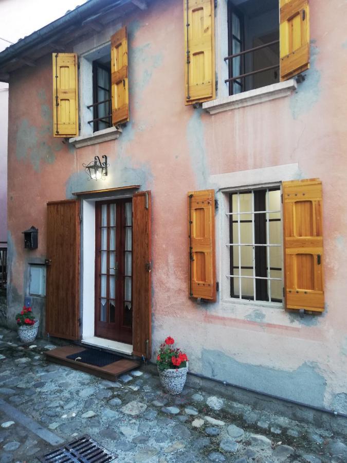 Апартаменты La Chicca Piccola Casina In Affitto Nel Borgo Antico Di Gaggio Montano Bo Экстерьер фото